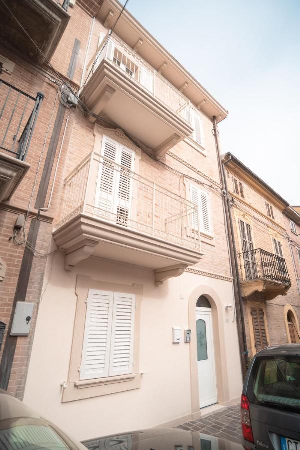 Le Camelie -Appartamenti Nuovi Porto Sant'Elpidio Luaran gambar